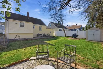 201 Floyd St, Belleville, NJ 07109 - Photo 22