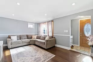 201 Floyd St, Belleville, NJ 07109 - Photo 6