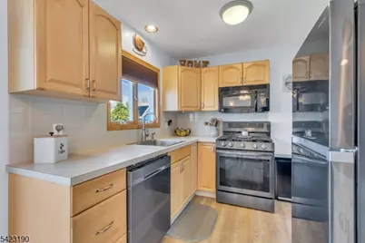 12 Overhill Rd, Belleville, NJ 07109 - Photo 10