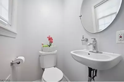 1296 Magie Ave, Elizabeth, NJ 07208 - Photo 16