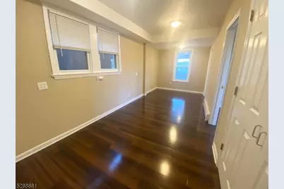 21 Columbus St #2, Bloomfield, NJ 07003 - Photo 4