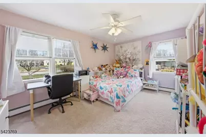 4 Glencove Rd, Parsippany, NJ 07950 - Photo 32