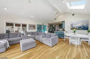 4 Glencove Rd, Parsippany, NJ 07950 - Photo 12