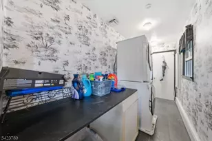 4 Glencove Rd, Parsippany, NJ 07950 - Photo 36