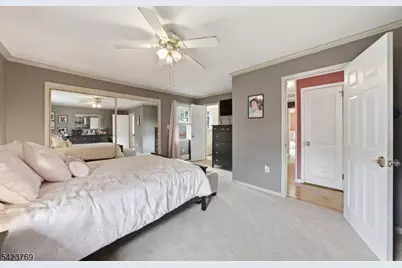 4 Glencove Rd, Parsippany, NJ 07950 - Photo 26