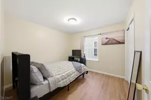 1049 Lafayette St, Elizabeth, NJ 07201 - Photo 12