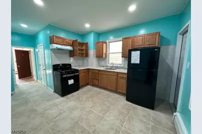 192 Edmund Ave, Paterson, NJ 07502 - Photo 6