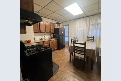 192 Edmund Ave, Paterson, NJ 07502 - Photo 10