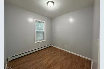 192 Edmund Ave, Paterson, NJ 07502 - Photo 4
