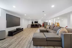 57 Walnut St, Livingston, NJ 07039 - Photo 32