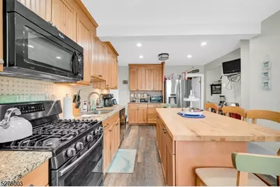 22 Glenridge Rd, West Milford, NJ 07421 - Photo 12