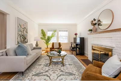 83 Essex Ave, Montclair, NJ 07042 - Photo 6