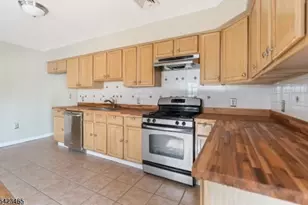 244 Clark Pl, Elizabeth, NJ 07206 - Photo 2