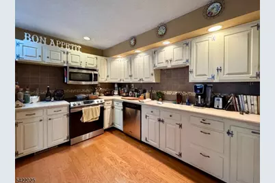 202 Millbrook Rd, Hardwick Township, NJ 07825 - Photo 18