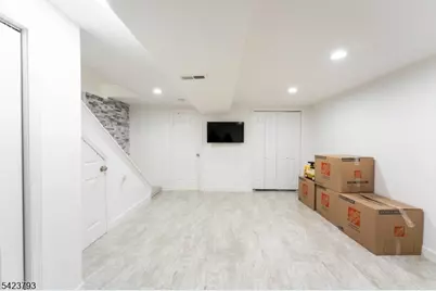 144 Silleck St, Clifton, NJ 07013 - Photo 6