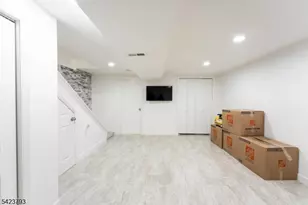 144 Silleck St, Clifton, NJ 07013 - Photo 6