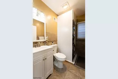 144 Silleck St, Clifton, NJ 07013 - Photo 4