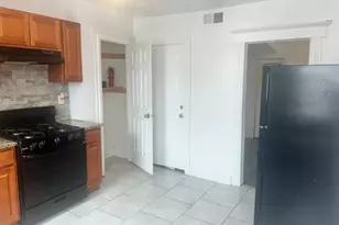 21 Tillinghast St, Newark, NJ 07108 - Photo 4