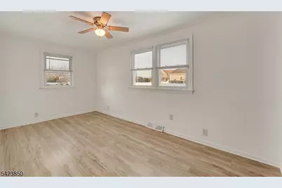 34 N 15th Ave, Manville, NJ 08835 - Photo 10