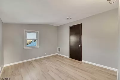 34 N 15th Ave, Manville, NJ 08835 - Photo 20