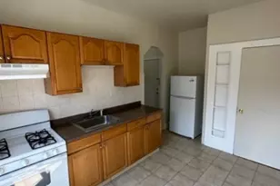 326 Field Pl, Hillside, NJ 07205 - Photo 4