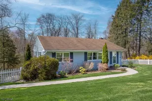 64 W Rayburn Rd, Long Hill Township, NJ 07946 - Photo 1