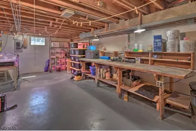 64 W Rayburn Rd, Long Hill Township, NJ 07946 - Photo 14