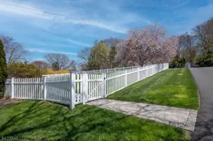 64 W Rayburn Rd, Long Hill Township, NJ 07946 - Photo 30