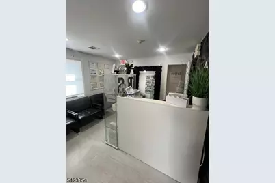 423 Amboy Ave, Woodbridge Township, NJ 07095 - Photo 2