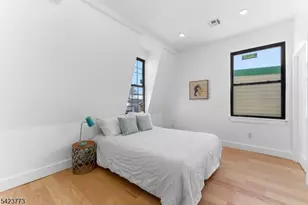 113 Oak St, Jersey City, NJ 07304 - Photo 28