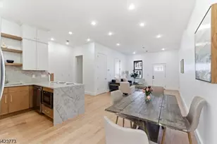 113 Oak St, Jersey City, NJ 07304 - Photo 4