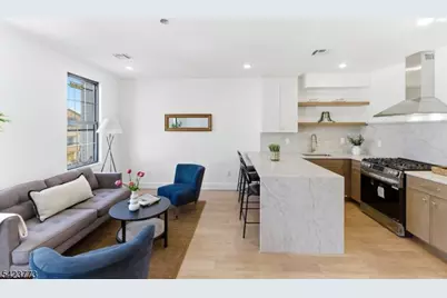 113 Oak St, Jersey City, NJ 07304 - Photo 8