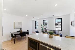 113 Oak St, Jersey City, NJ 07304 - Photo 6