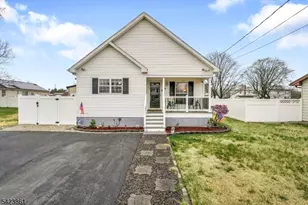 111 N Laurel St, Buena, NJ 08326 - Photo 4