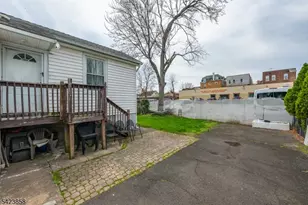 129 Howard Ave, Passaic, NJ 07055 - Photo 44