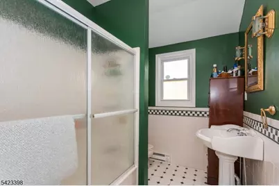 1046 Lakeside Dr E, Vernon, NJ 07422 - Photo 24