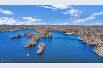 1046 Lakeside Dr E, Vernon, NJ 07422 - Photo 8