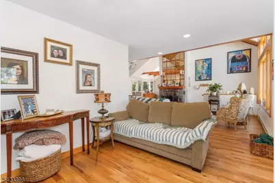 1046 Lakeside Dr E, Vernon, NJ 07422 - Photo 20