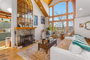 1046 Lakeside Dr E, Vernon, NJ 07422 - Photo 12