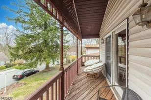 47 Laurel Dr, Wayne, NJ 07470 - Photo 14