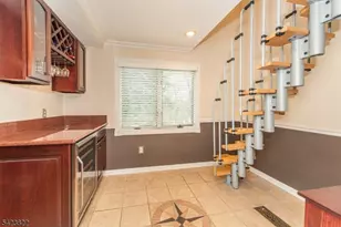 47 Laurel Dr, Wayne, NJ 07470 - Photo 18