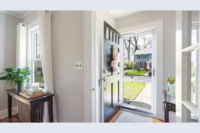 24 Greaves Pl, Cranford Township, NJ 07016 - Photo 4