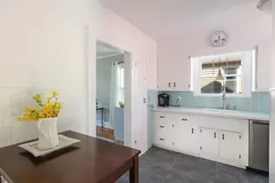 24 Greaves Pl, Cranford Township, NJ 07016 - Photo 12