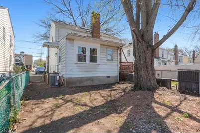 325 Hollywood Ave, Hillside, NJ 07205 - Photo 22