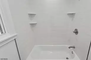 325 Hollywood Ave, Hillside, NJ 07205 - Photo 18