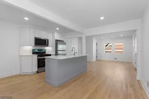 325 Hollywood Ave, Hillside, NJ 07205 - Photo 6