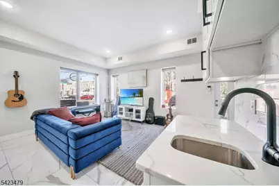 209 Bowers St, Jersey City, NJ 07307 - Photo 22