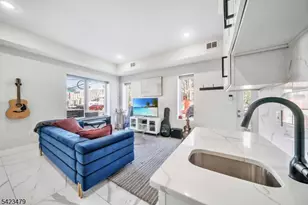 209 Bowers St, Jersey City, NJ 07307 - Photo 22