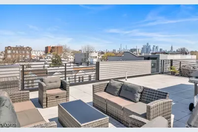 209 Bowers St, Jersey City, NJ 07307 - Photo 46