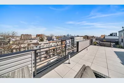 209 Bowers St, Jersey City, NJ 07307 - Photo 44